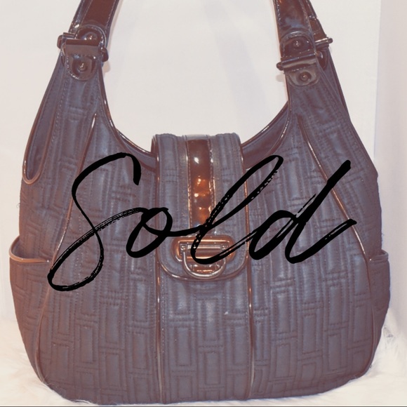 Vera Bradley Handbags - 🔺SOLD🔺 Vera Bradley Shoulder Bag